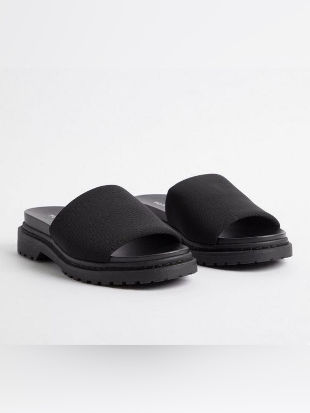 Torrid 12WW Black Sandals (Extra Wide Width) 1” Heel